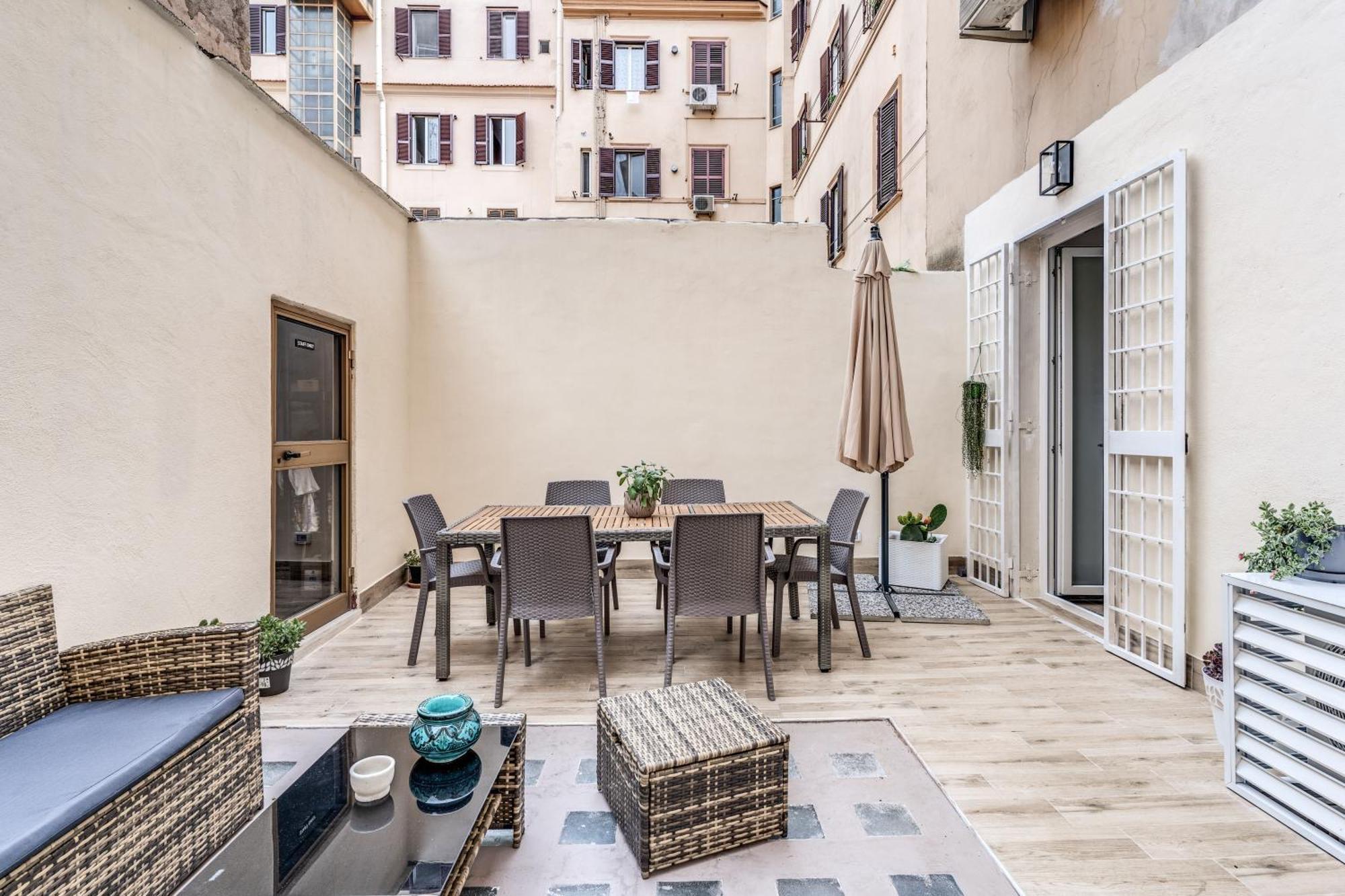 Nala Luxury Apartment With Terrace ローマ エクステリア 写真