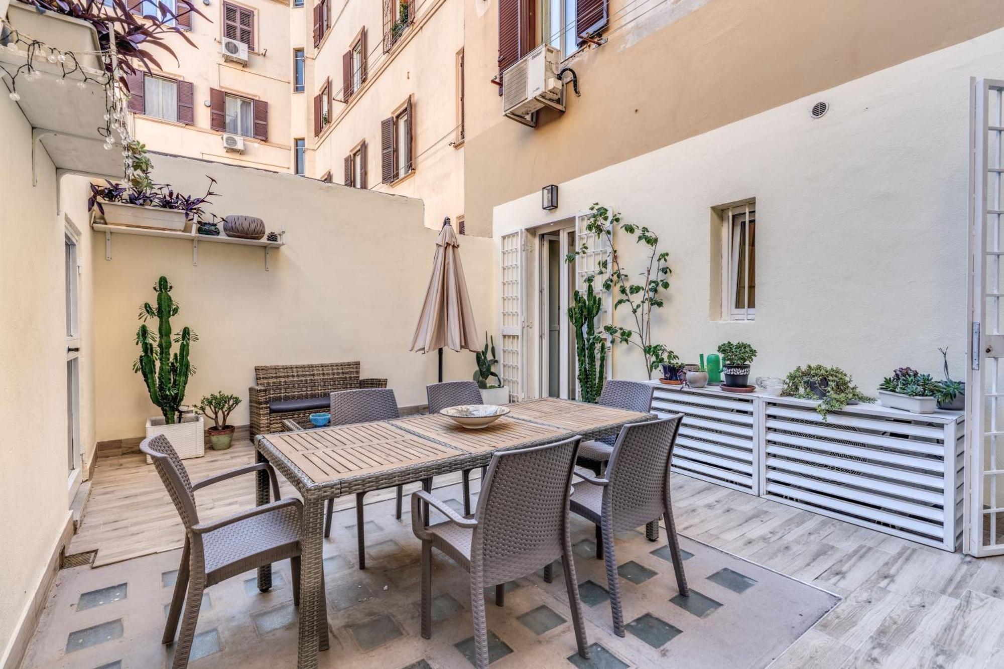 Nala Luxury Apartment With Terrace ローマ エクステリア 写真