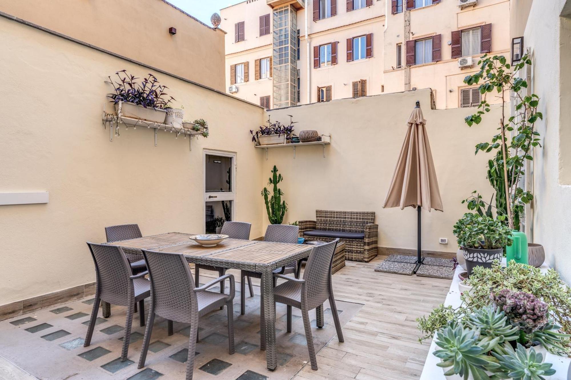 Nala Luxury Apartment With Terrace ローマ エクステリア 写真